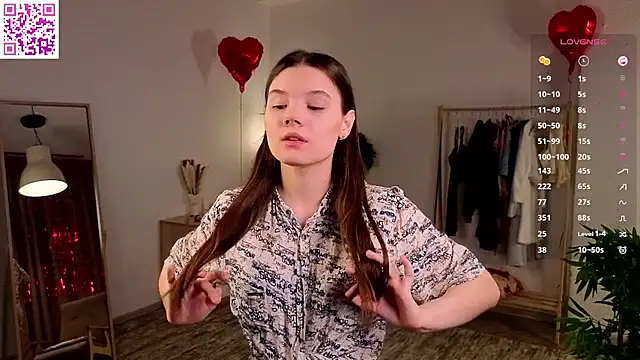 Snapshot of MirthaZien chatting on 03-02-26, 01:06 MirthaZien online show from 03-02-26, 01:06