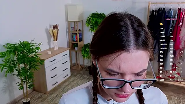 MirthaZien online show from 04-13-26, 01:09