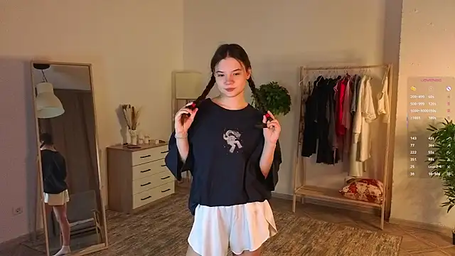 Snapshot of MirthaZien chatting on 02-11-26, 01:16 MirthaZien online show from 02-11-26, 01:16