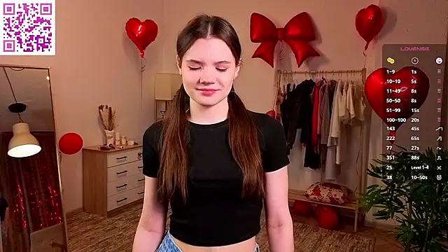 Snapshot of MirthaZien chatting on 02-20-26, 01:02 MirthaZien online show from 02-20-26, 01:02