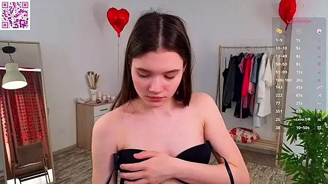 Snapshot of MirthaZien chatting on 03-02-26, 05:08 MirthaZien online show from 03-02-26, 05:08