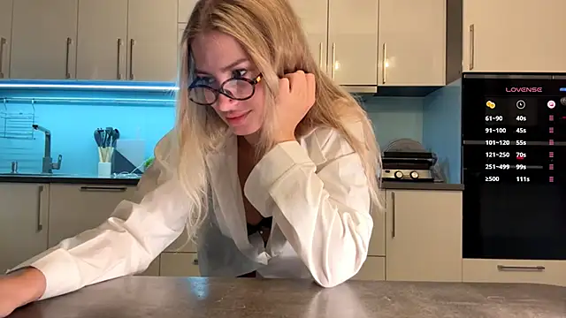 SoftnessMila online show from 04-15-26, 03:49