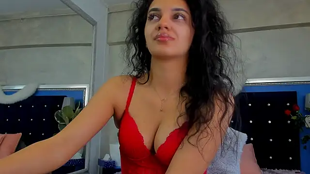 Snapshot of YasmineDelight chatting on 02-12-26, 07:52 YasmineDelight online show from 02-12-26, 07:52