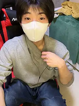 Snapshot of Mura109905 chatting on 02-24-26, 12:39 Mura109905 online show from 02-24-26, 12:39