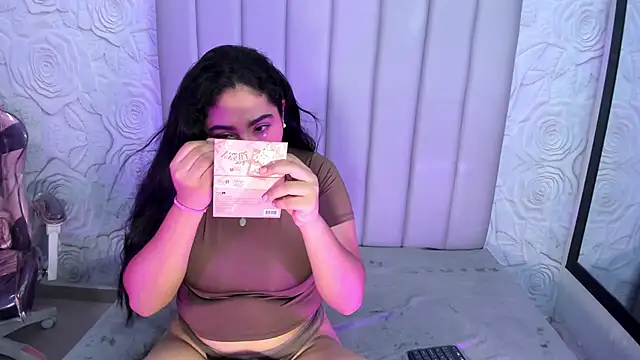 Snapshot of Lya_dubois_ chatting on 02-21-26, 02:08 Lya dubois online show from 02-21-26, 02:08