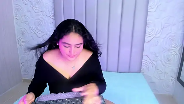 Snapshot of Lya_dubois_ chatting on 02-24-26, 02:18 Lya dubois online show from 02-24-26, 02:18