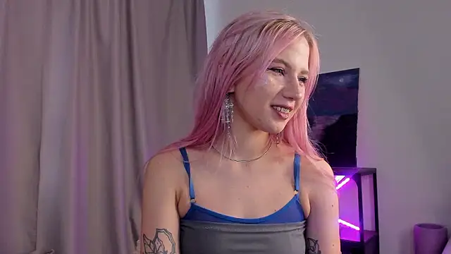 SimonaKaroly online show from 02-04-26, 08:31