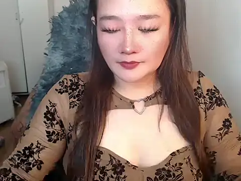 UrLovelyWetPussy online show from 02-21-26, 08:05