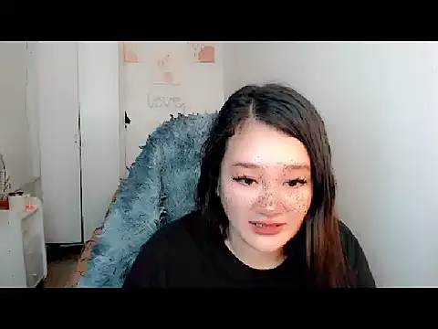 UrLovelyWetPussy online show from 02-12-26, 08:47