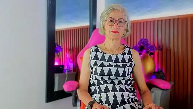 miss monserrate01 online show from 04-11-26, 01:59