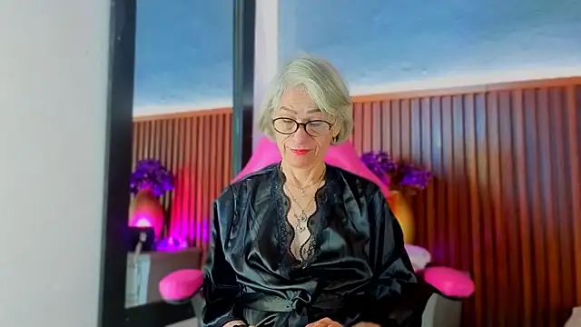 miss monserrate01 online show from 04-09-26, 01:50