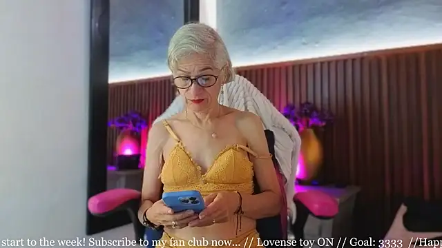 miss monserrate01 online show from 02-20-26, 01:13