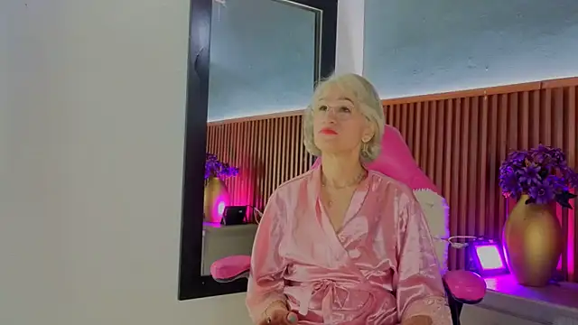 miss monserrate01 online show from 06-01-26, 01:22