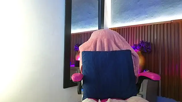 miss monserrate01 online show from 02-25-26, 01:11