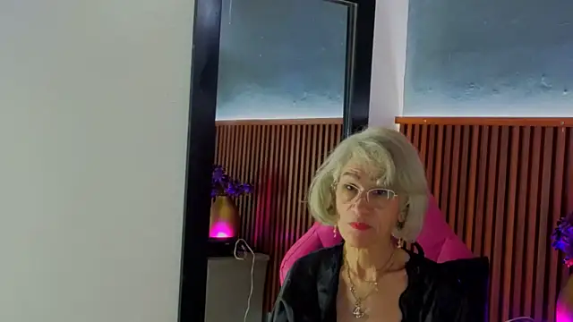 miss monserrate01 online show from 05-29-26, 02:12