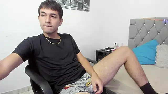 Snapshot of _1DERECK chatting on 02-08-26, 12:58 1DERECK online show from 02-08-26, 12:58