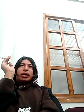 MeelFox online show from 04-13-26, 01:04