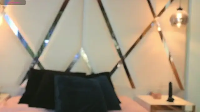 MeelFox online show from 07-02-26, 03:45