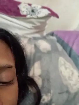 loveofpetitegirls34 online show from 04-21-26, 12:23