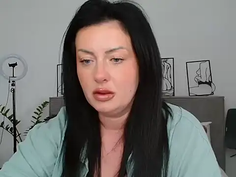Snapshot of Jasmin0e chatting on 04-27-26, 07:28 Jasmin0e online show from 04-27-26, 07:28
