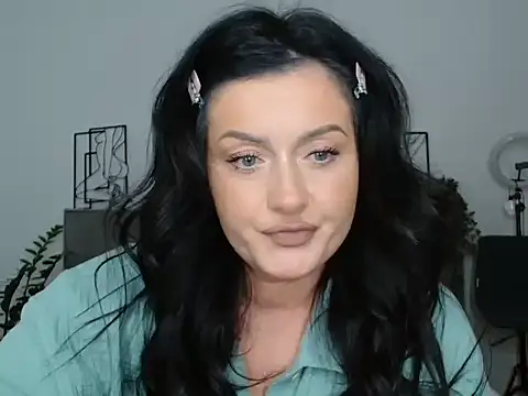 Snapshot of Jasmin0e chatting on 03-25-26, 12:15 Jasmin0e online show from 03-25-26, 12:15