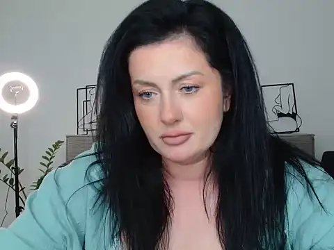 Snapshot of Jasmin0e chatting on 04-23-26, 03:57 Jasmin0e online show from 04-23-26, 03:57