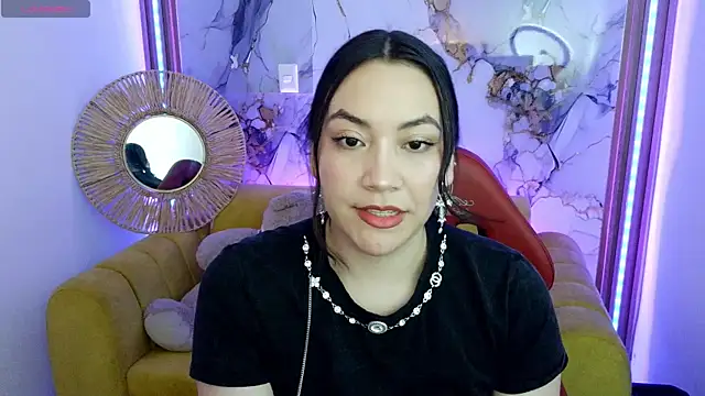 Snapshot of ALISS_M_ chatting on 07-24-26, 08:27 ALISS M online show from 07-24-26, 08:27