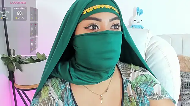 fatimarab   online show from 04-14-26, 01:54