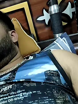 MrCurioX online show from 04-08-26, 02:18