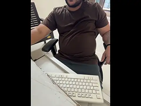 Snapshot of Rah0091 chatting on 03-25-26, 08:46 Rah0091 online show from 03-25-26, 08:46