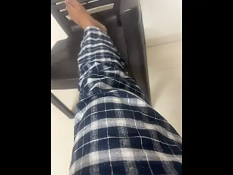 Snapshot of Rah0091 chatting on 03-15-26, 07:32 Rah0091 online show from 03-15-26, 07:32