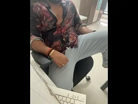 Snapshot of Rah0091 chatting on 03-10-26, 06:50 Rah0091 online show from 03-10-26, 06:50