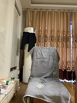 Snapshot of LXR77887 chatting on 02-15-26, 08:46 LXR77887 online show from 02-15-26, 08:46