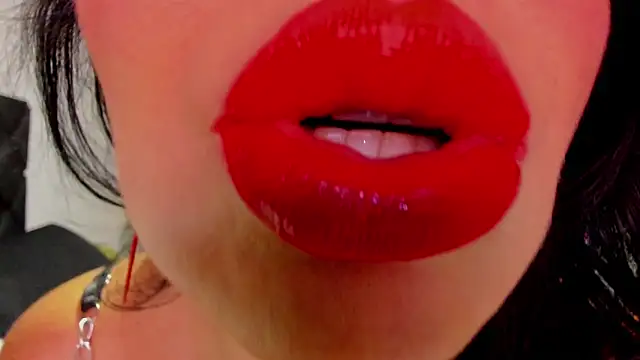 LINDA BLER online show from 04-12-26, 08:12