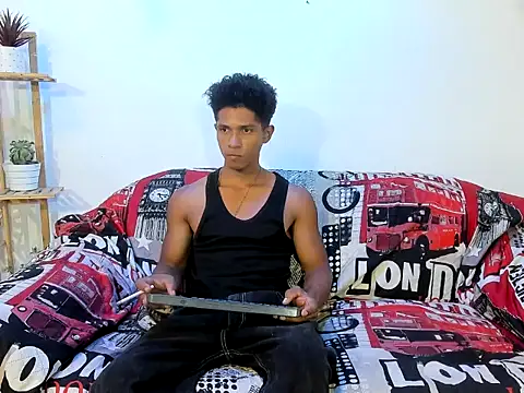 Yoel hot2004 online show from 02-12-26, 07:46