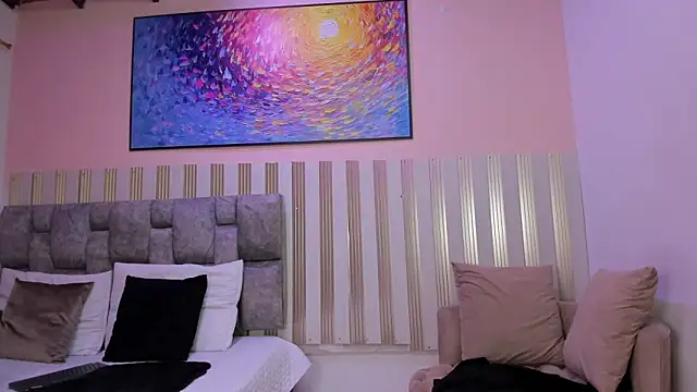 nina glow online show from 04-14-26, 11:26