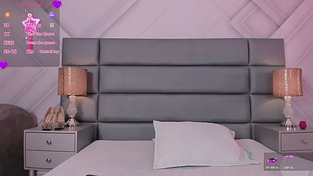 Snapshot of AlexaFoxx_ chatting on 05-10-26, 01:04 AlexaFoxx online show from 05-10-26, 01:04