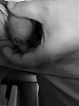 Snapshot of MonyFlorin68 chatting on 02-21-26, 09:00 MonyFlorin68 online show from 02-21-26, 09:00