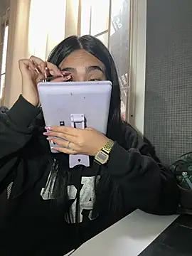 Sara Fernandez  online show from 02-20-26, 01:57