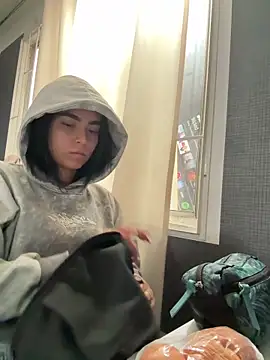 Sara Fernandez  online show from 02-19-26, 01:30