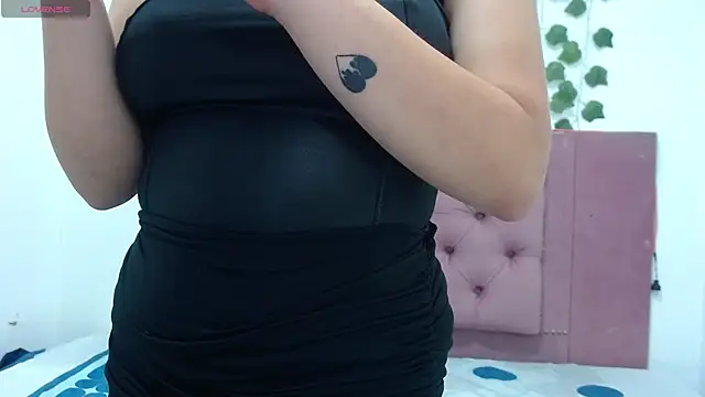 CarolRousee online show from 04-15-26, 05:28