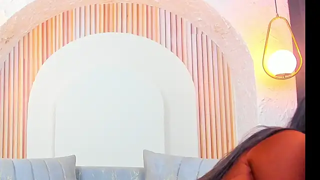 violet scott  online show from 02-12-26, 10:15