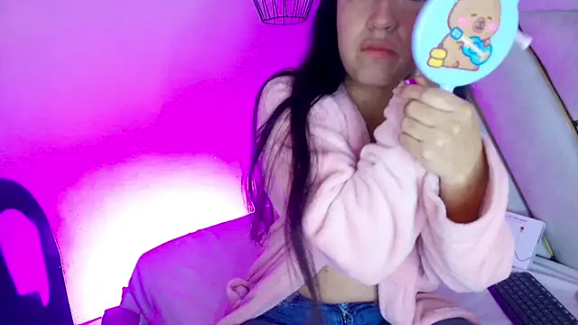 Dahiana Dmour  online show from 02-17-26, 12:24