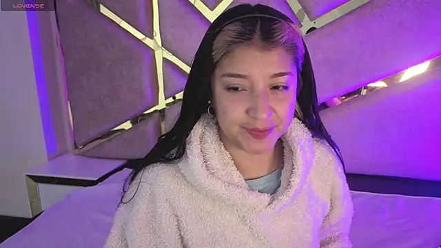 Dahiana Dmour  online show from 03-10-26, 12:20