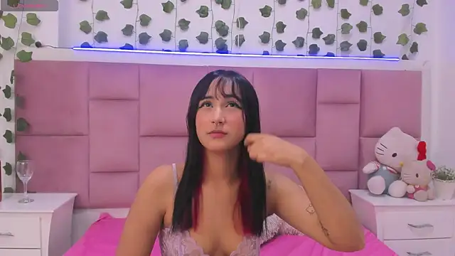 LeslieCute69 online show from 03-02-26, 07:32