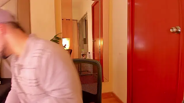 valenssio moretti online show from 03-12-26, 04:07