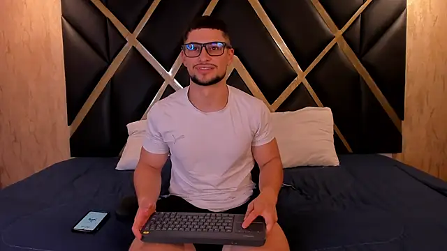 valenssio moretti online show from 03-20-26, 02:07