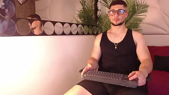 valenssio moretti online show from 03-17-26, 04:15