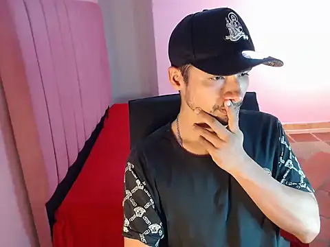 Snapshot of FerminGomez chatting on 02-05-26, 06:48 FerminGomez online show from 02-05-26, 06:48