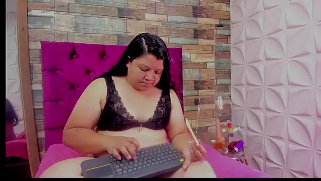 Carolina-Lenon online show from 02-09-26, 07:34